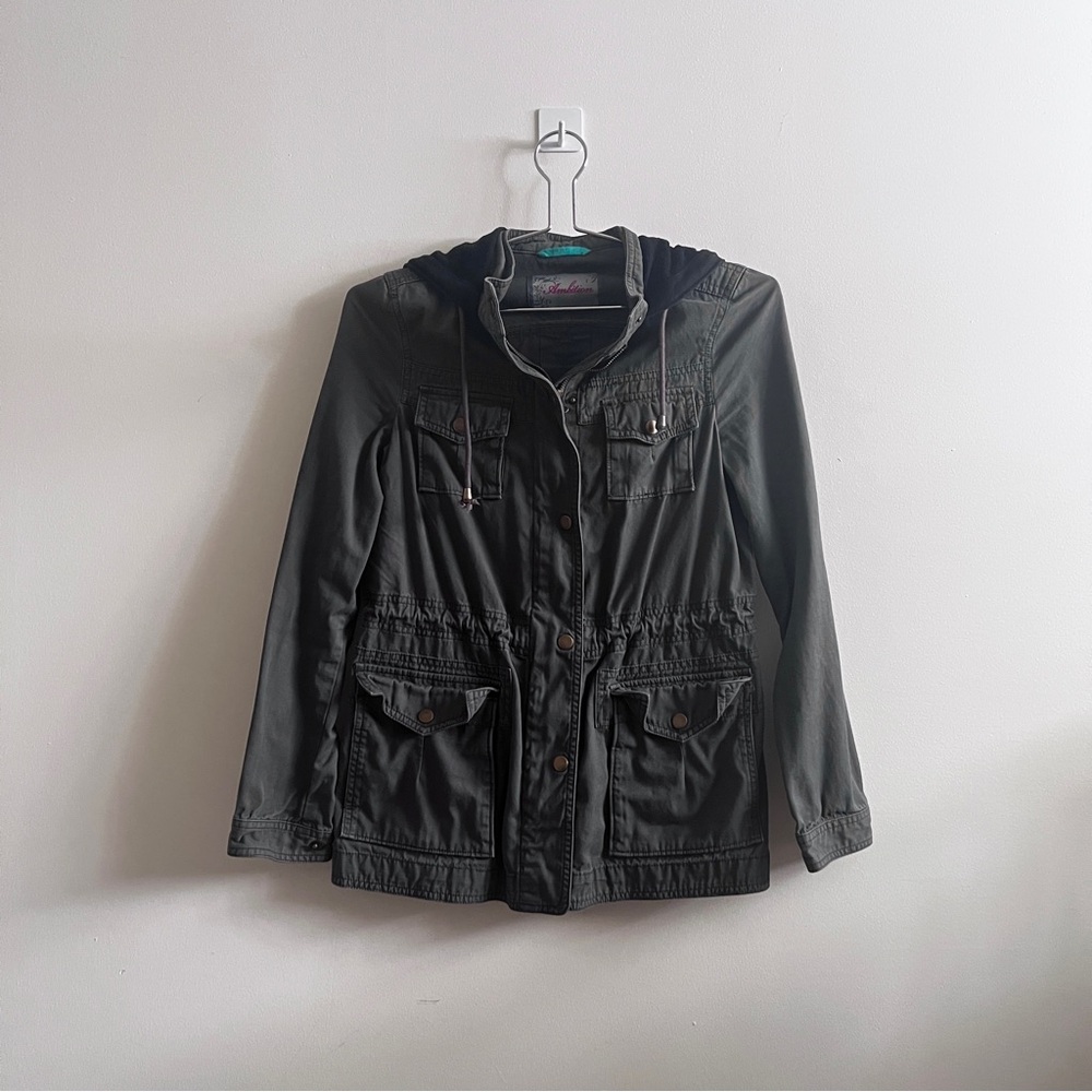 AMBITION HOODED ARMY UTILITY JACKET (ARMY GREEN)